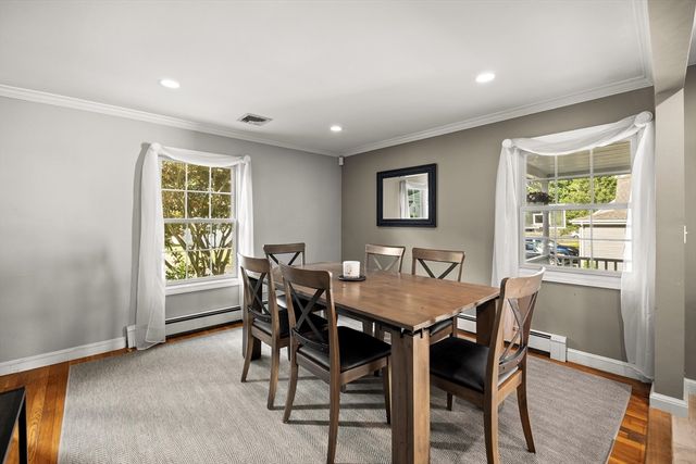 8 Robinwood Dr, Canton, MA 02021
