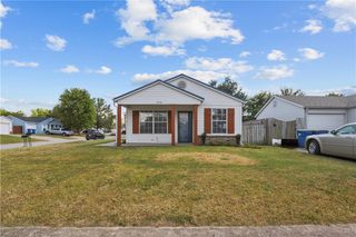 2516 SE 4th Street, Bentonville, AR 72712