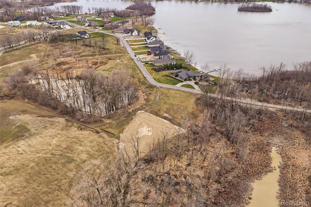 4151 Whitney Avenue, Fenton Charter Township, MI 48451
