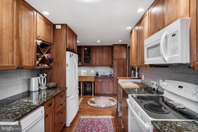 444 SHADY LN, Moorestown, NJ 08057