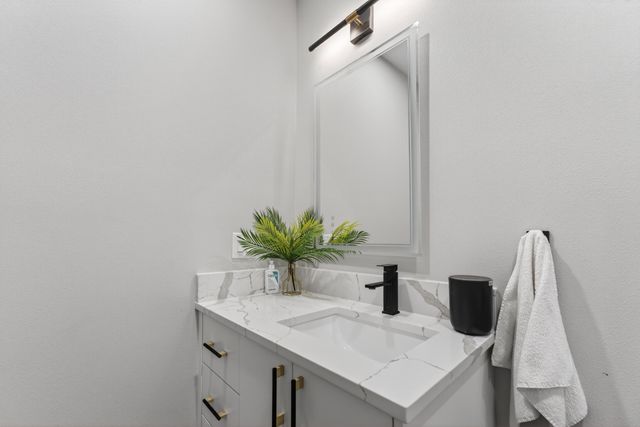 6002 Copper Ridge Street, Nixa, MO 65714