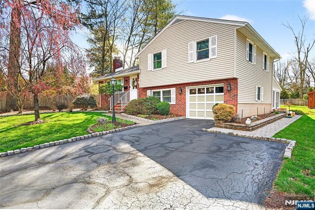 118 Harriot Avenue, Harrington Park, NJ 07640