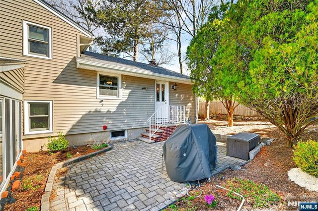 118 Harriot Avenue, Harrington Park, NJ 07640
