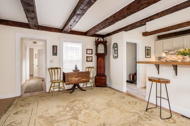 5 McDaniel Road, Nottingham, NH 03290