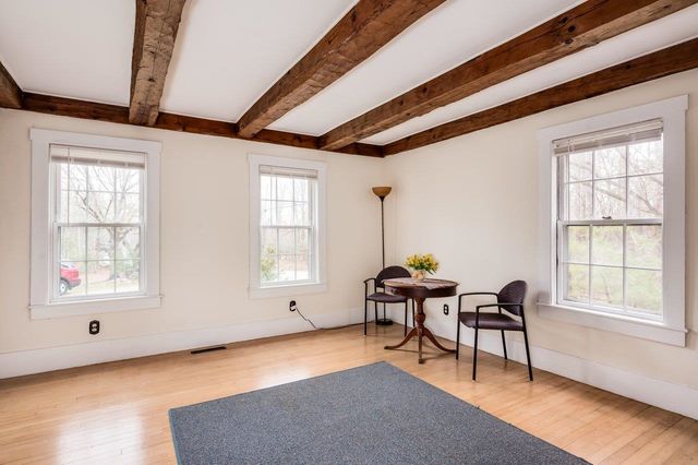 5 McDaniel Road, Nottingham, NH 03290