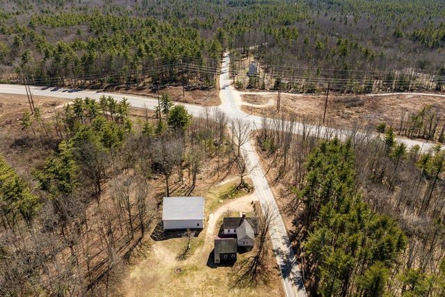 5 McDaniel Road, Nottingham, NH 03290