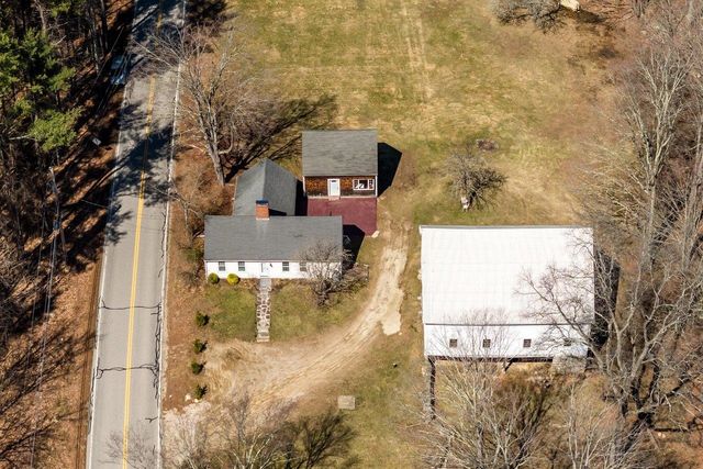 5 McDaniel Road, Nottingham, NH 03290