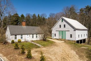 5 McDaniel Road, Nottingham, NH 03290
