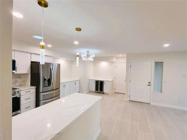 3028 Sunflower Circle East, Palm Springs, CA 92262