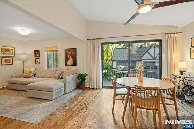 15 Gilbert Road, Ho-ho-kus, NJ 07423