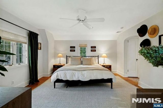 15 Gilbert Road, Ho-ho-kus, NJ 07423