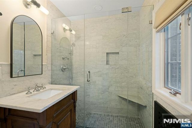 15 Gilbert Road, Ho-ho-kus, NJ 07423