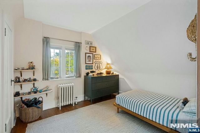 15 Gilbert Road, Ho-ho-kus, NJ 07423