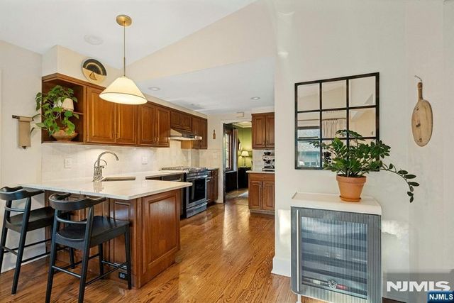 15 Gilbert Road, Ho-ho-kus, NJ 07423