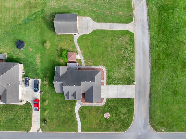 116 Kades Ct, Decherd, TN 37324