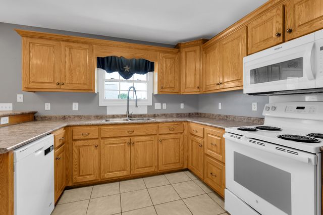 116 Kades Ct, Decherd, TN 37324