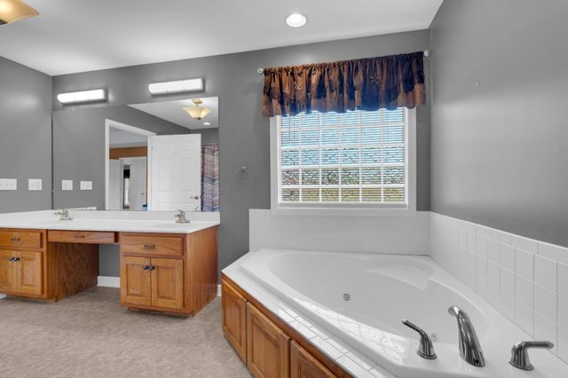 116 Kades Ct, Decherd, TN 37324
