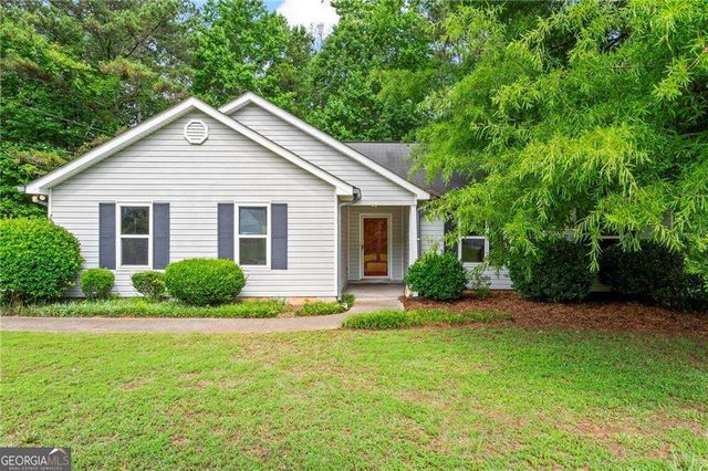 163 Nicki Court, Hampton, GA 30228