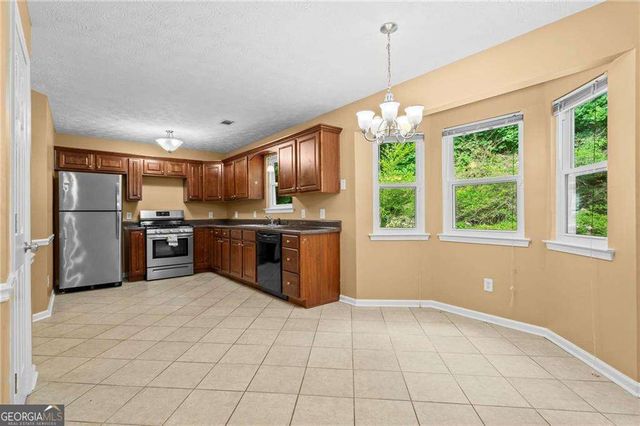 163 Nicki Court, Hampton, GA 30228