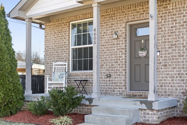 6605 Beacon Ln, Nashville, TN 37209