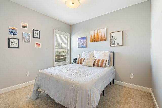 6605 Beacon Ln, Nashville, TN 37209