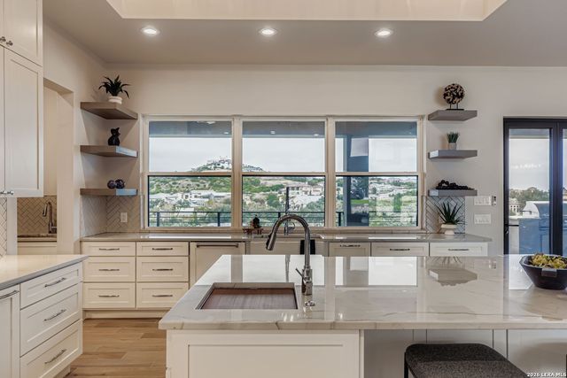 23202 Walker Ridge, San Antonio, TX 78255