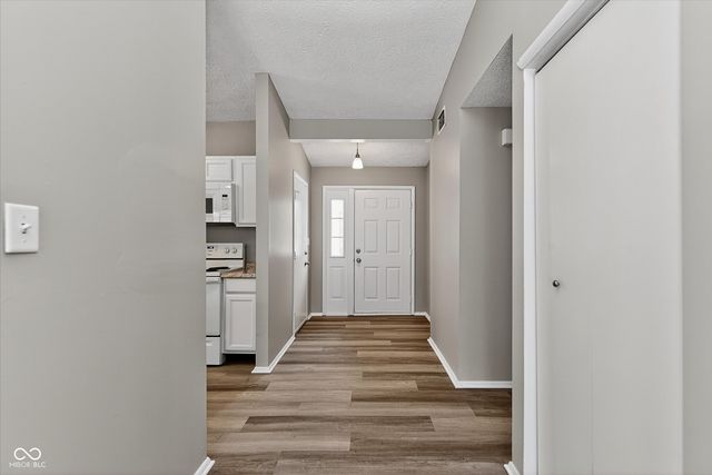 5535 Freedom Court, Indianapolis, IN 46254