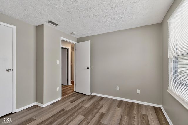 5535 Freedom Court, Indianapolis, IN 46254