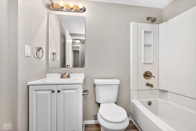 5535 Freedom Court, Indianapolis, IN 46254