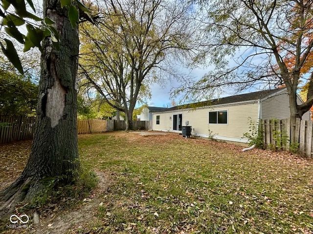 5535 Freedom Court, Indianapolis, IN 46254