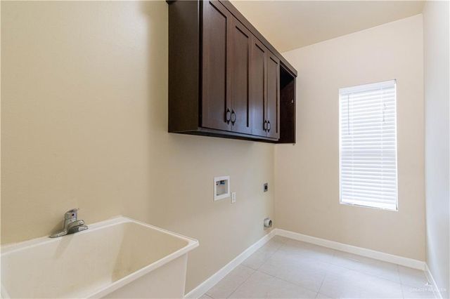 5000 Maple Avenue, Mcallen, TX 78501