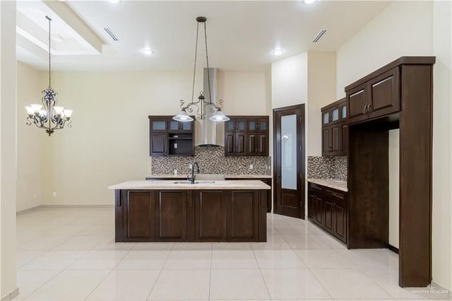 5000 Maple Avenue, Mcallen, TX 78501