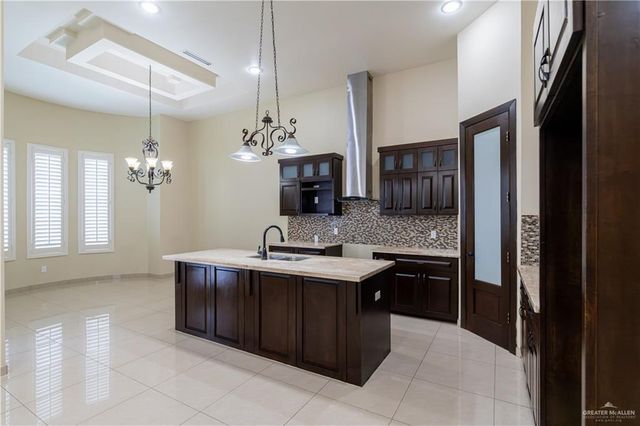 5000 Maple Avenue, Mcallen, TX 78501