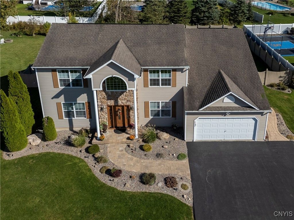 8336 Moyer Carriage, Cicero, NY 13039