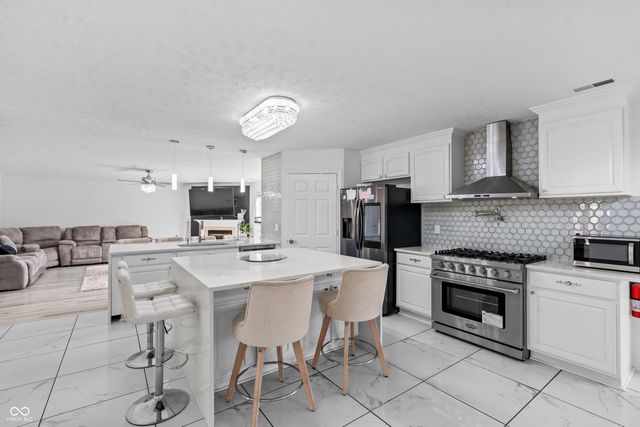 11103 Bear Hollow Drive, Indianapolis, IN 46229