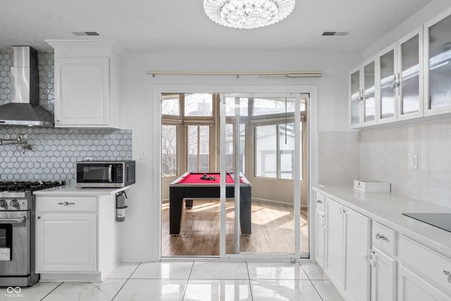 11103 Bear Hollow Drive, Indianapolis, IN 46229