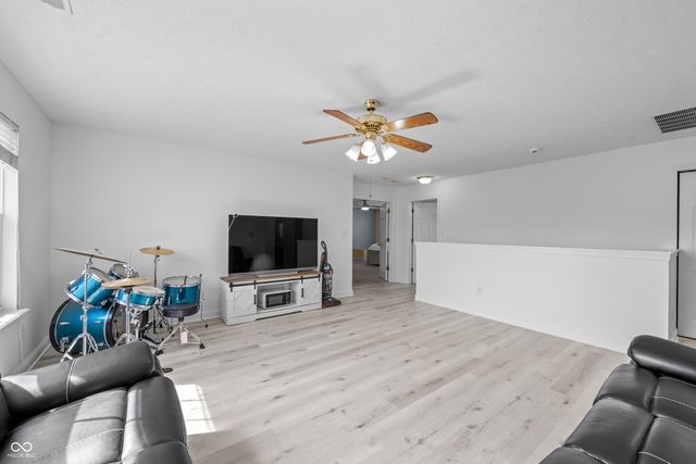 11103 Bear Hollow Drive, Indianapolis, IN 46229