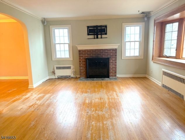 34 Howard St, Verona Twp., NJ 07044