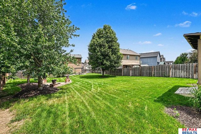 11171 Prospect Street, Papillion, NE 68046