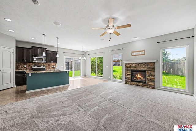 11171 Prospect Street, Papillion, NE 68046