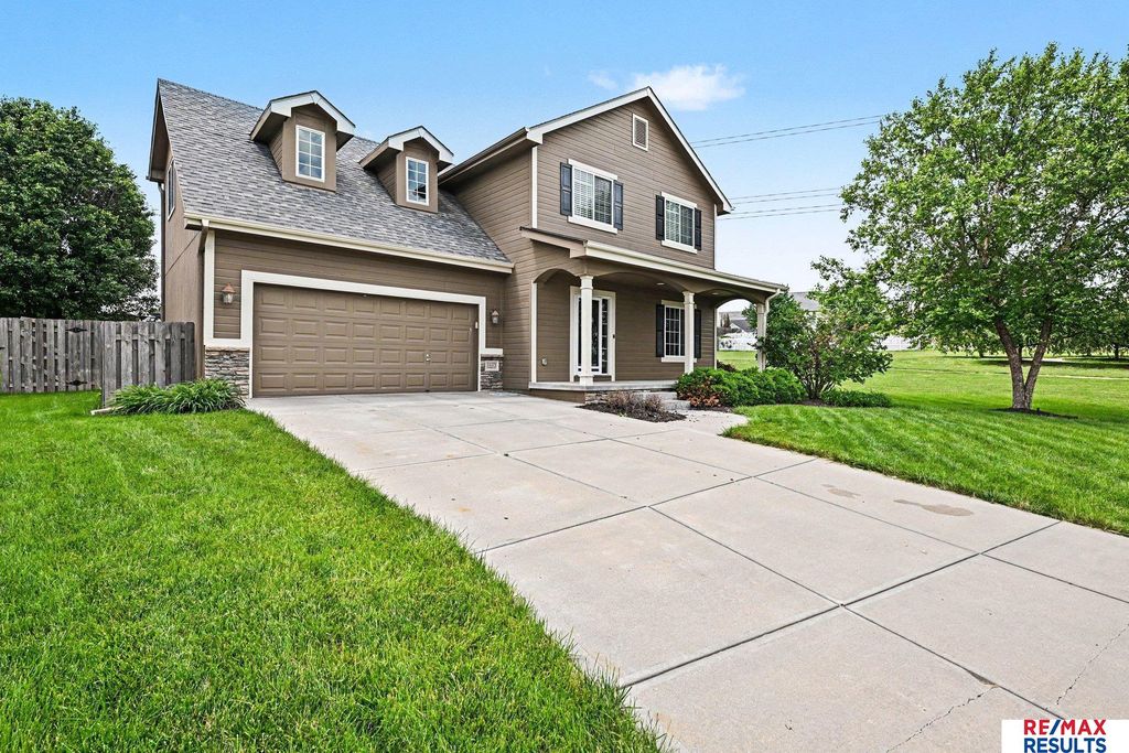 11171 Prospect Street, Papillion, NE 68046