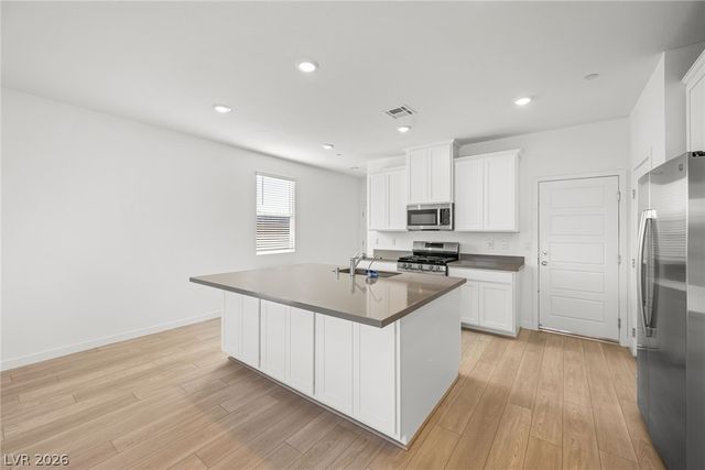9587 Agave Grove Court, Las Vegas, NV 89178