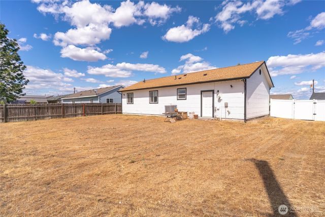 1123 Mather Drive, Moses Lake, WA 98837