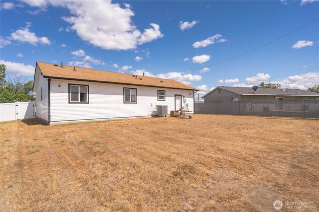 1123 Mather Drive, Moses Lake, WA 98837