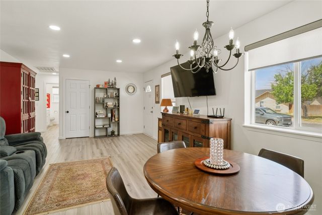 1123 Mather Drive, Moses Lake, WA 98837