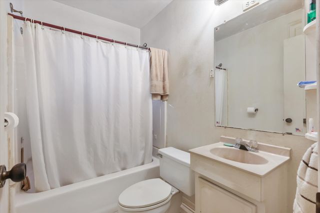 4021 Honey Lane, North Richland Hills, TX 76180