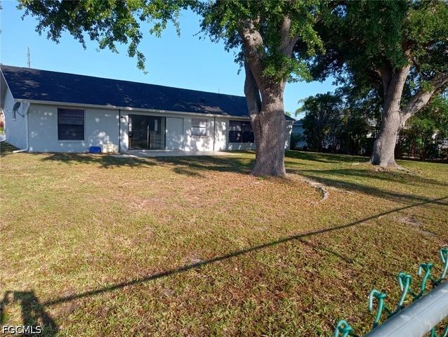 159 SE Santa Barbara PL, Cape Coral, FL 33990