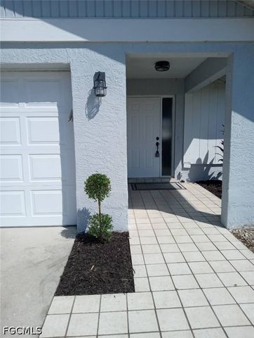 159 SE Santa Barbara PL, Cape Coral, FL 33990