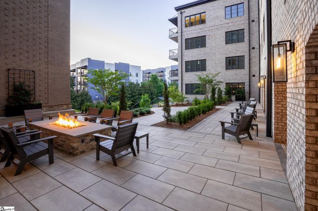 95 Dr. David C. Francis Street Unit 401, Greenville, SC 29601