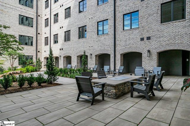 95 Dr. David C. Francis Street Unit 401, Greenville, SC 29601